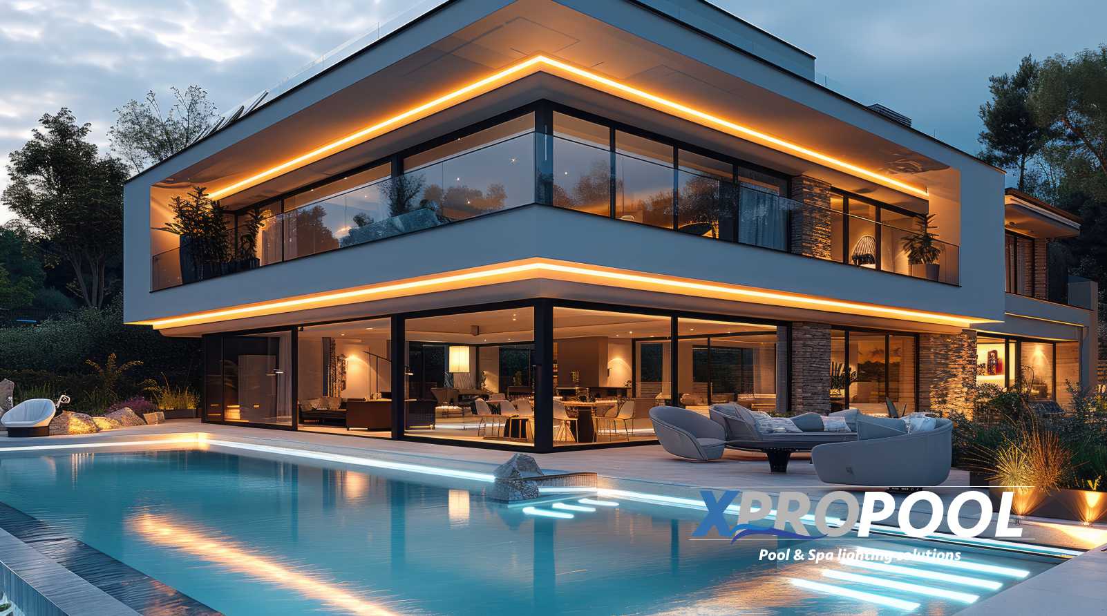 Underwater pool lighting installation
